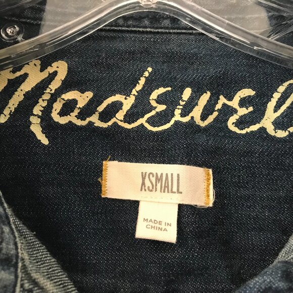 Madewell | Denim Boyshirt in Campground Wash - Picture 12 of 13